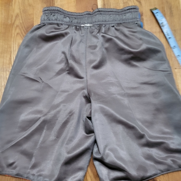 8/$12 Boys reversible mesh shorts - Picture 9 of 9